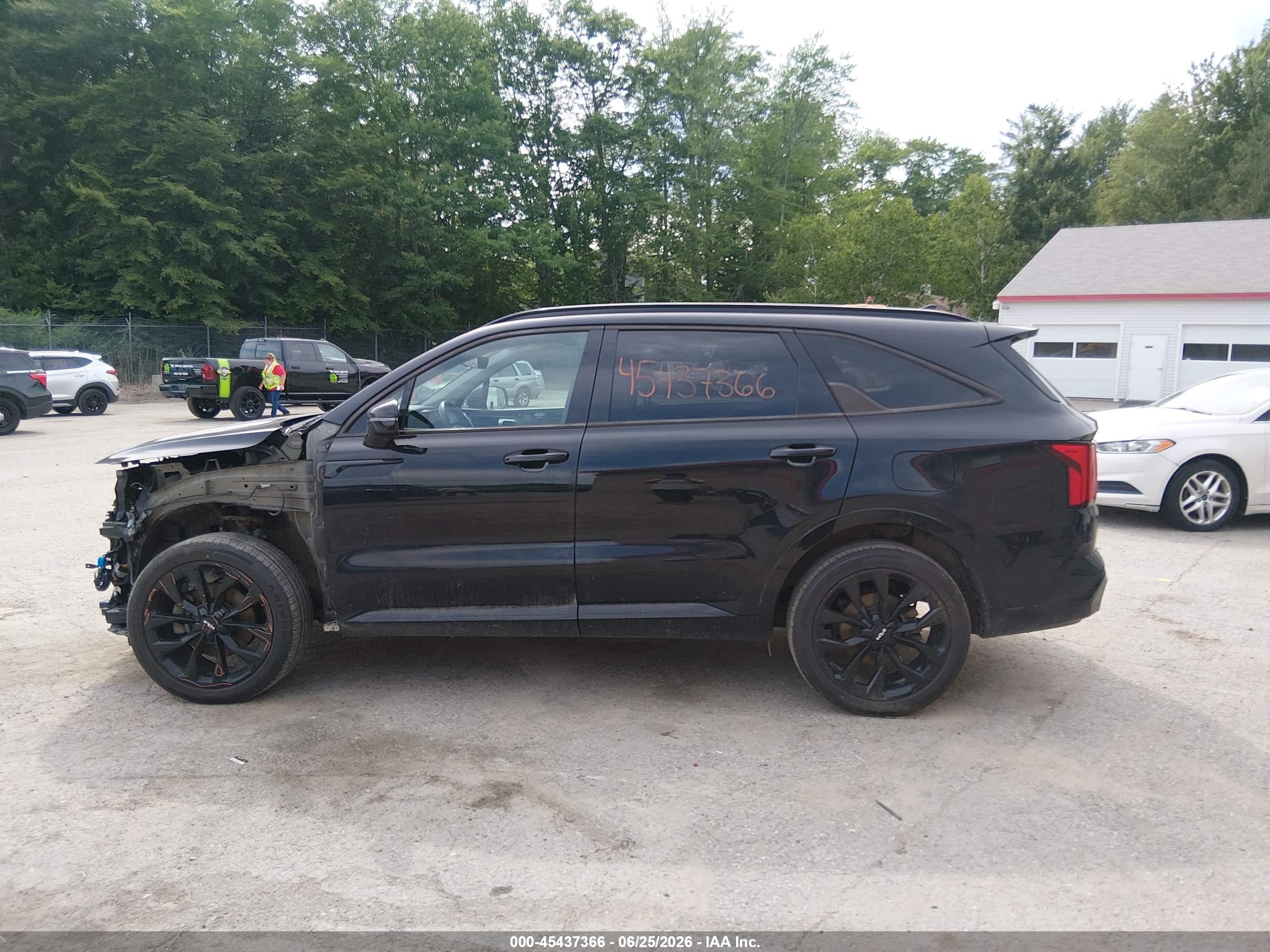 2022 KIA SORENTO SX