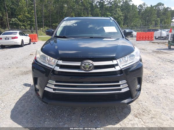 2019 TOYOTA HIGHLANDER XLE
