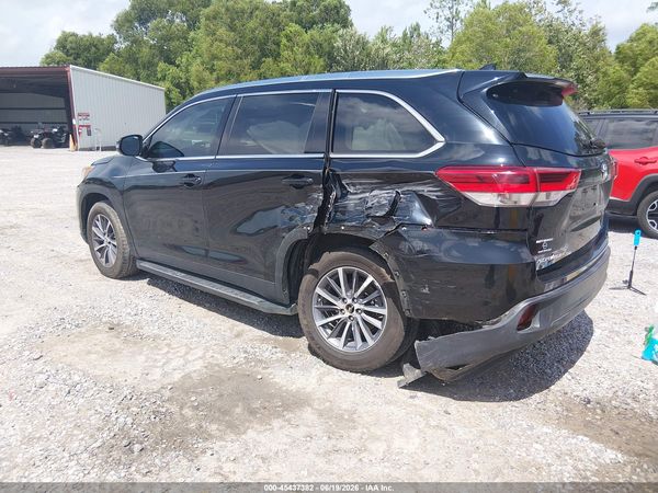 2019 TOYOTA HIGHLANDER XLE