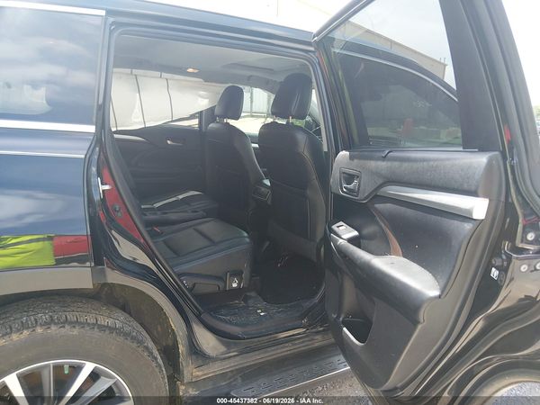 2019 TOYOTA HIGHLANDER XLE