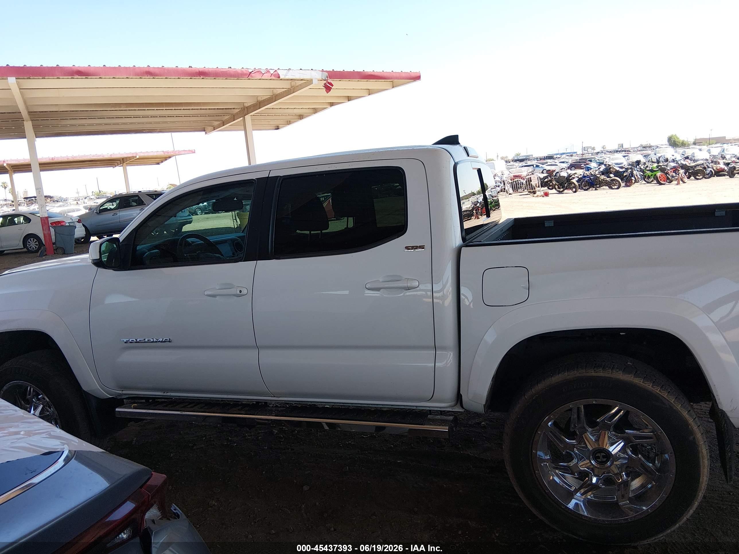 2018 TOYOTA TACOMA SR5 V6