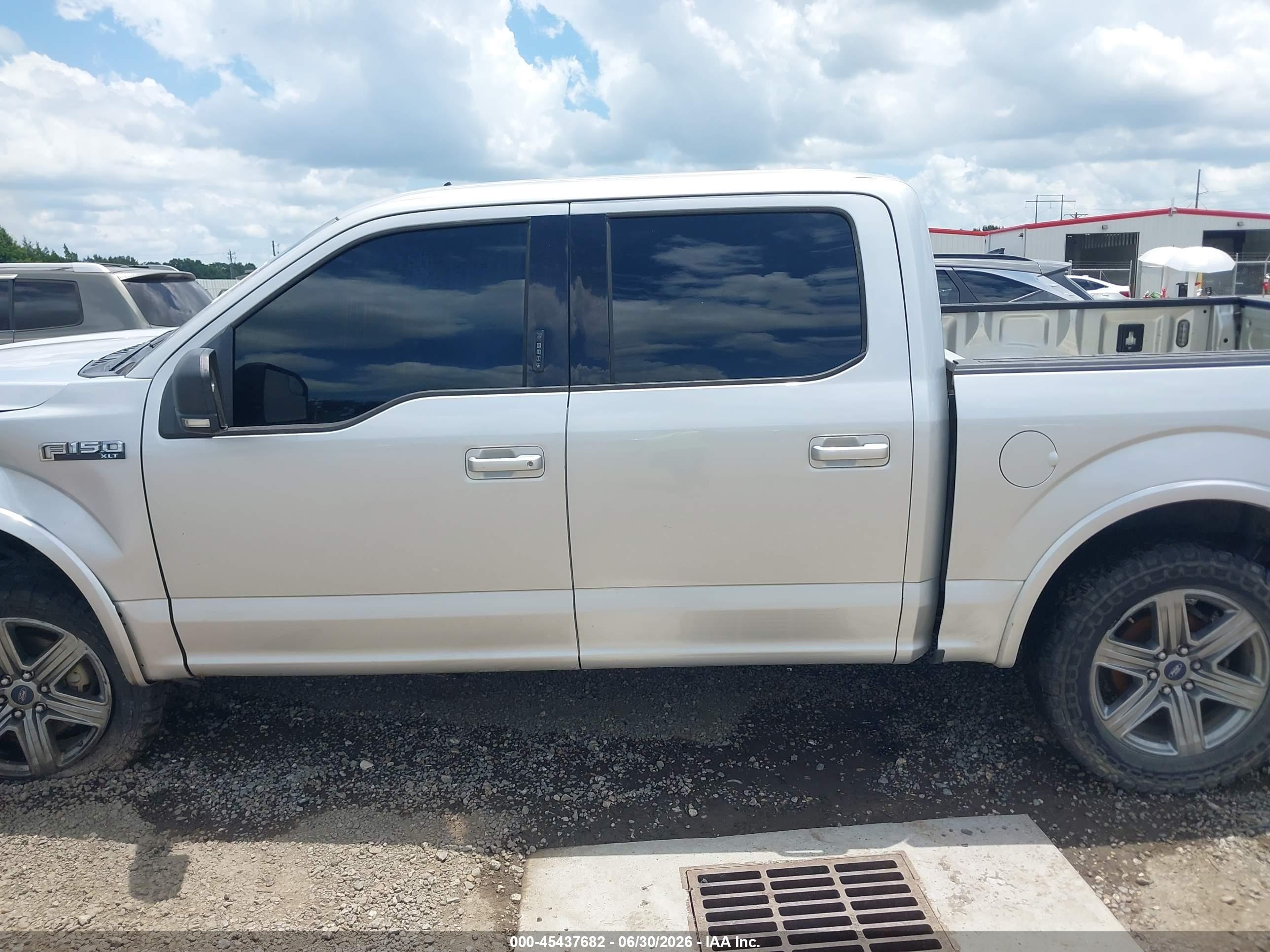 2019 FORD F-150 XLT