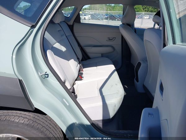 2025 HYUNDAI KONA SE