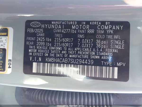 2025 HYUNDAI KONA SE