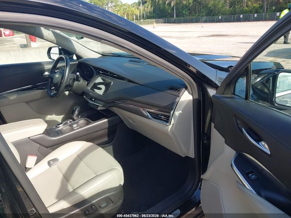 2019 CADILLAC XT4 LUXURY