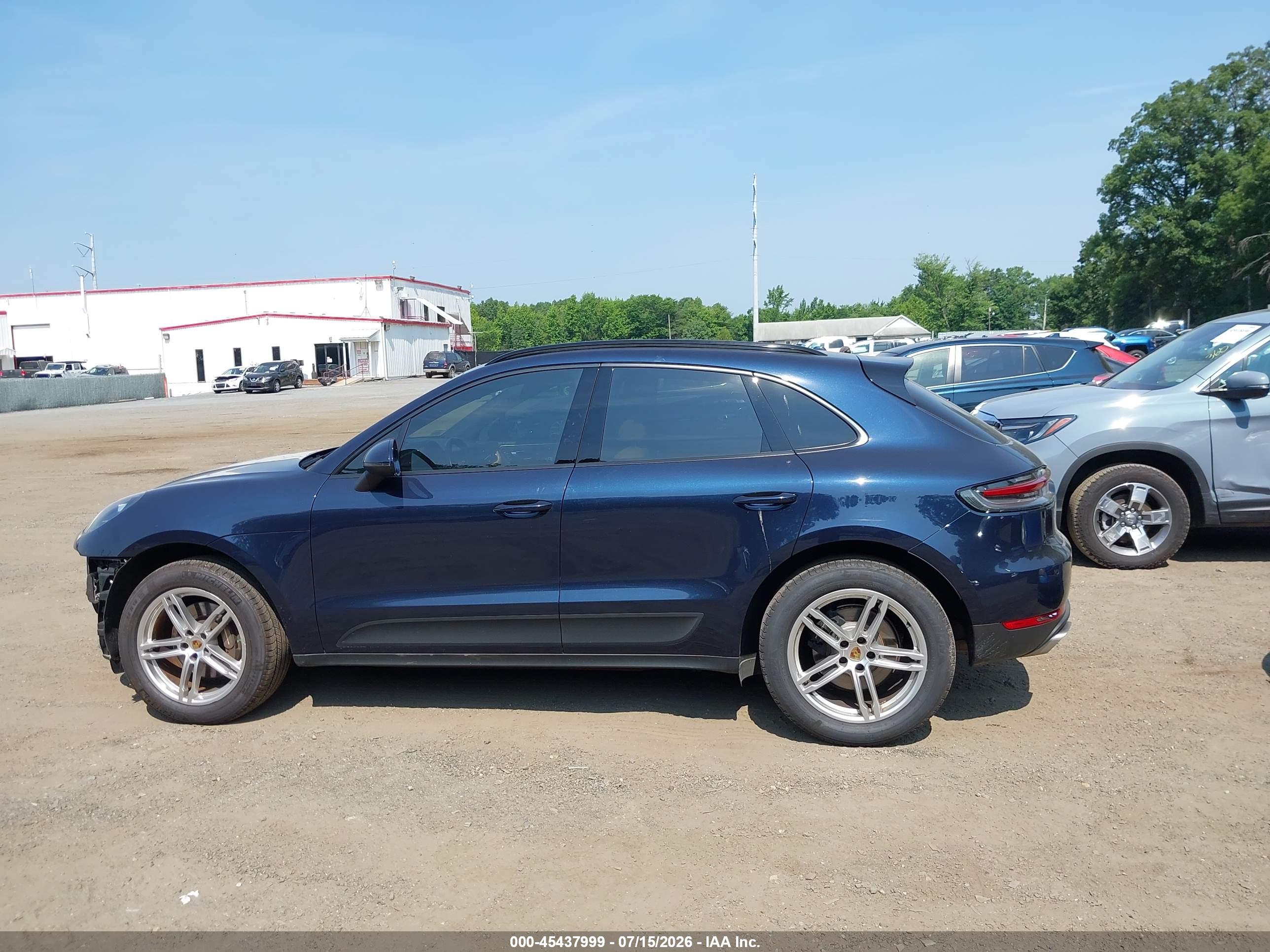 2019 PORSCHE MACAN