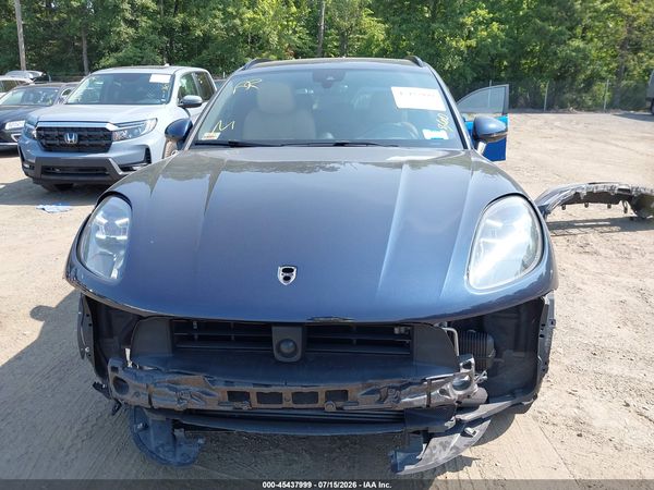2019 PORSCHE MACAN