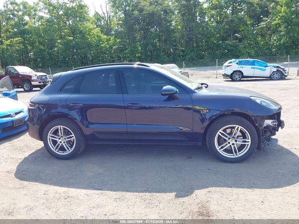 2019 PORSCHE MACAN