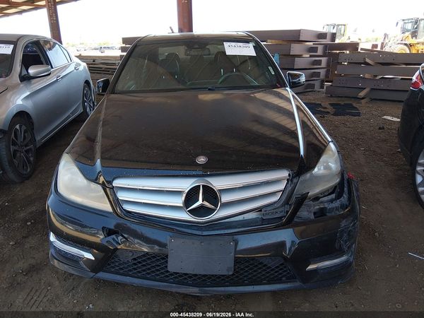 2013 MERCEDES-BENZ C 250 SPORT