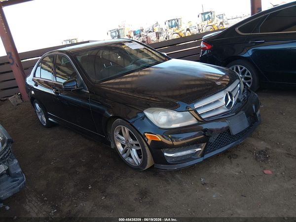 2013 MERCEDES-BENZ C 250 SPORT