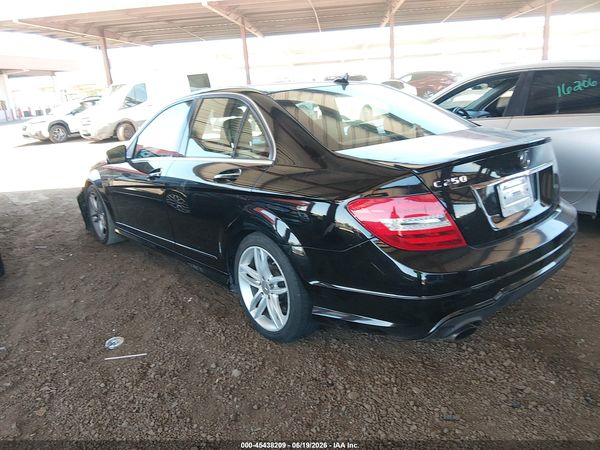 2013 MERCEDES-BENZ C 250 SPORT