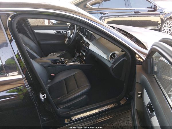 2013 MERCEDES-BENZ C 250 SPORT