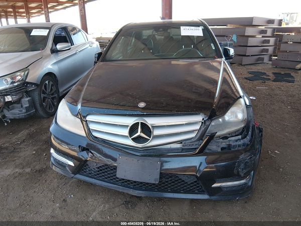 2013 MERCEDES-BENZ C 250 SPORT