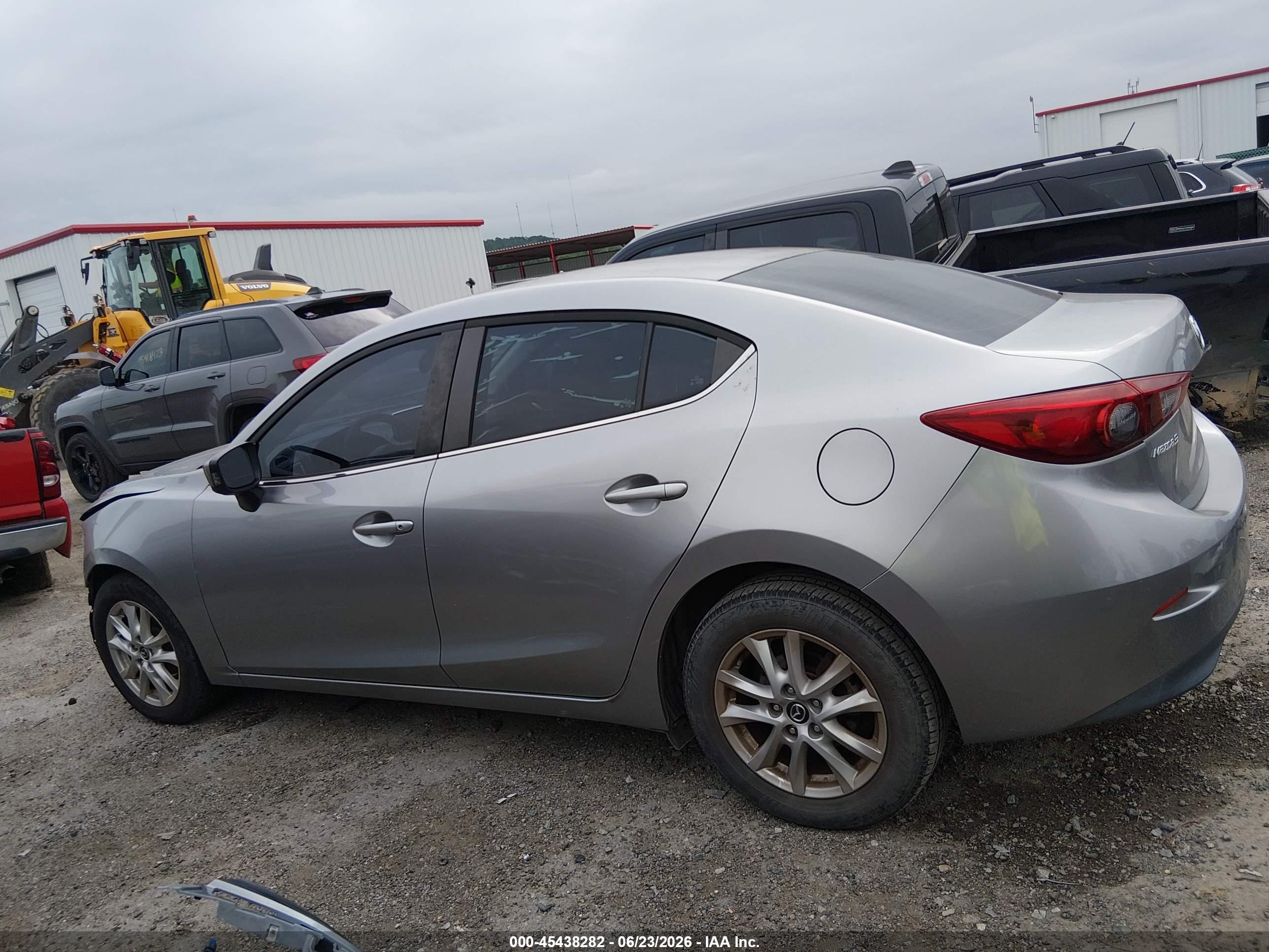 2016 MAZDA MAZDA3 I SPORT