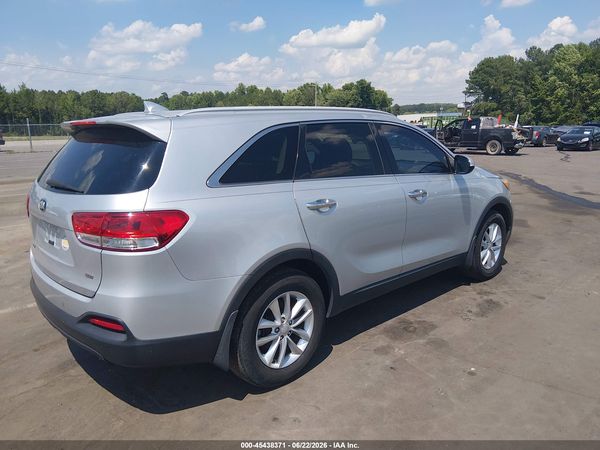 2017 KIA SORENTO 2.4L LX