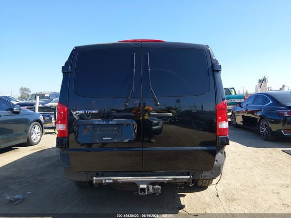 2019 MERCEDES-BENZ METRIS