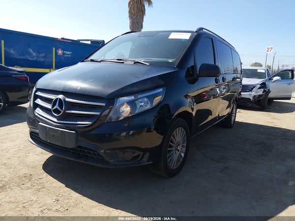 2019 MERCEDES-BENZ METRIS