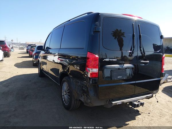2019 MERCEDES-BENZ METRIS