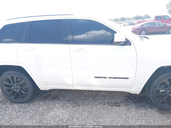 2017 JEEP GRAND CHEROKEE ALTITUDE 4X2