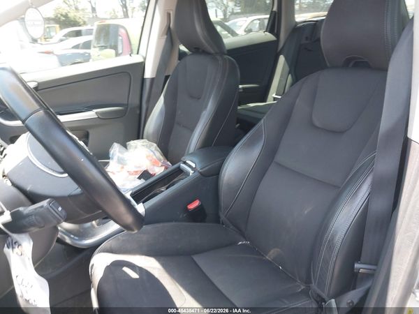2016 VOLVO XC60 T5 DRIVE-E