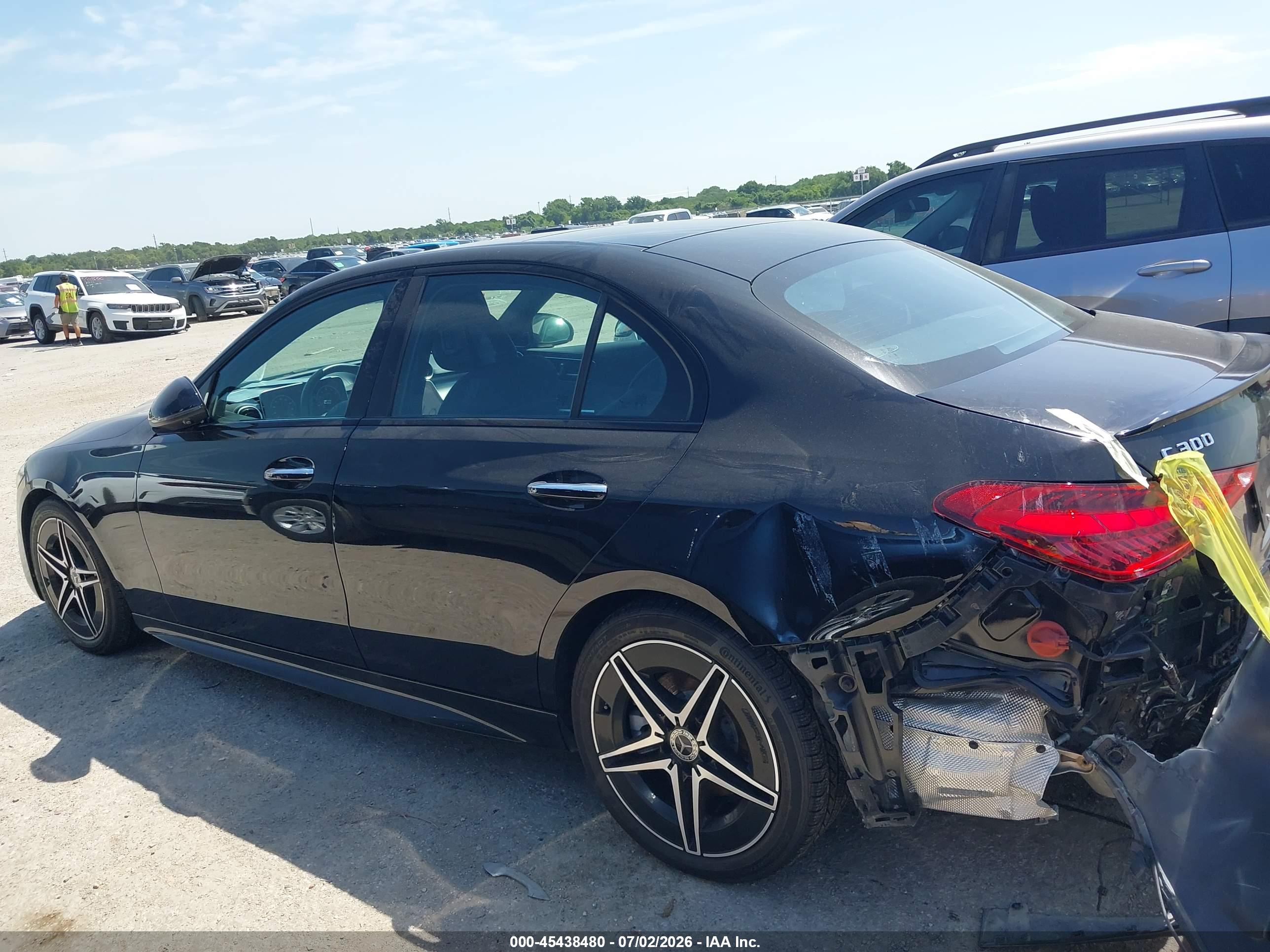 2024 MERCEDES-BENZ C 300