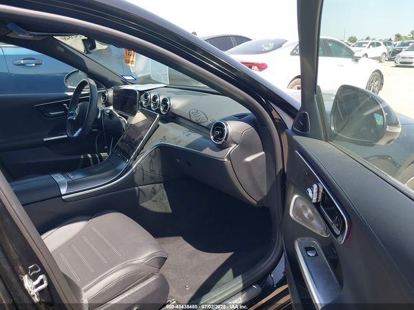 2024 MERCEDES-BENZ C 300