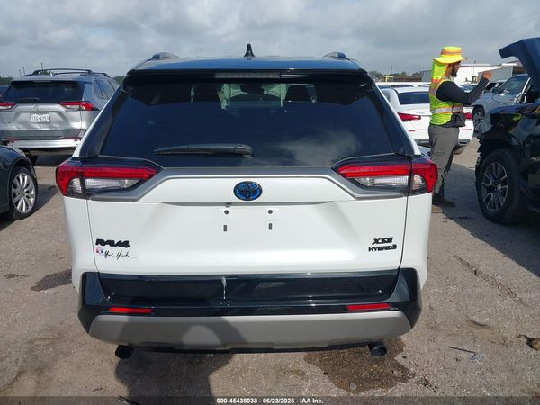 2024 TOYOTA RAV4 HYBRID XSE