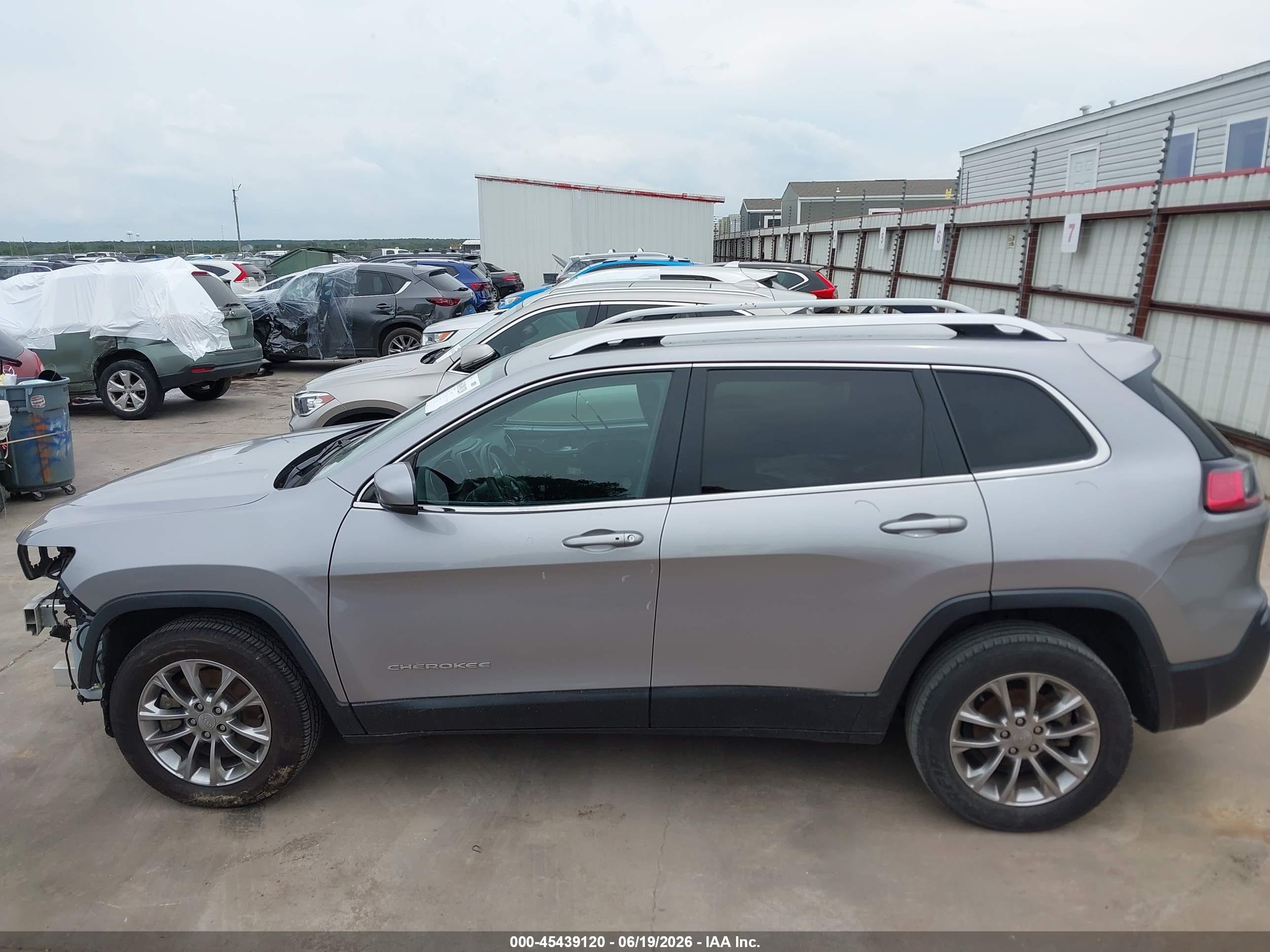 2020 JEEP CHEROKEE LATITUDE PLUS FWD