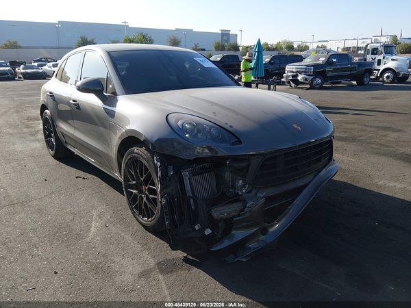 2018 PORSCHE MACAN GTS
