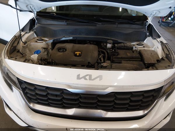 2022 KIA SELTOS LX