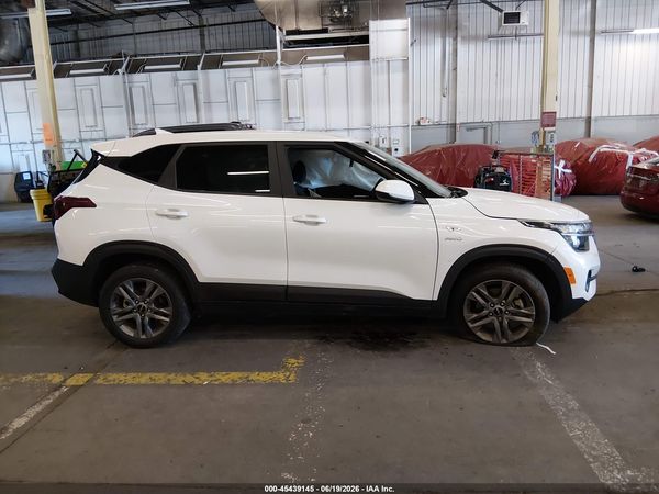 2022 KIA SELTOS LX