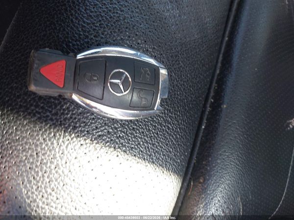 2015 MERCEDES-BENZ C 300 Base
