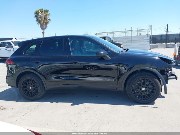 2018 PORSCHE CAYENNE Base / Platinum Edition