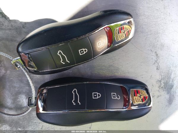2018 PORSCHE CAYENNE Base / Platinum Edition