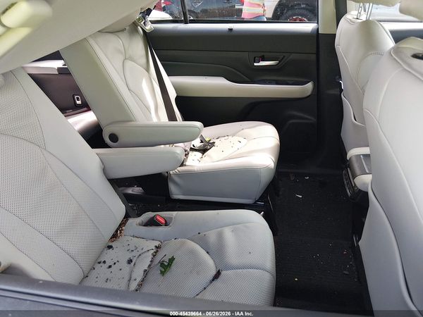 2024 TOYOTA GRAND HIGHLANDER LIMITED