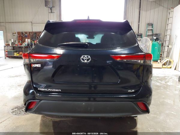 2021 TOYOTA HIGHLANDER XLE