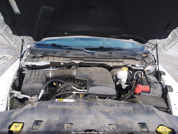 2018 RAM 1500 TRADESMAN  4X2 5'7 BOX