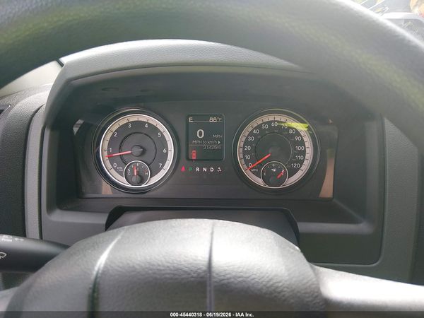 2018 RAM 1500 TRADESMAN  4X2 5'7 BOX