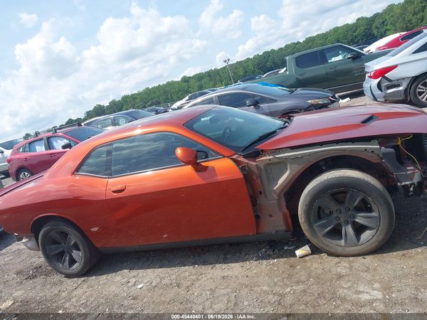 2020 DODGE CHALLENGER SXT