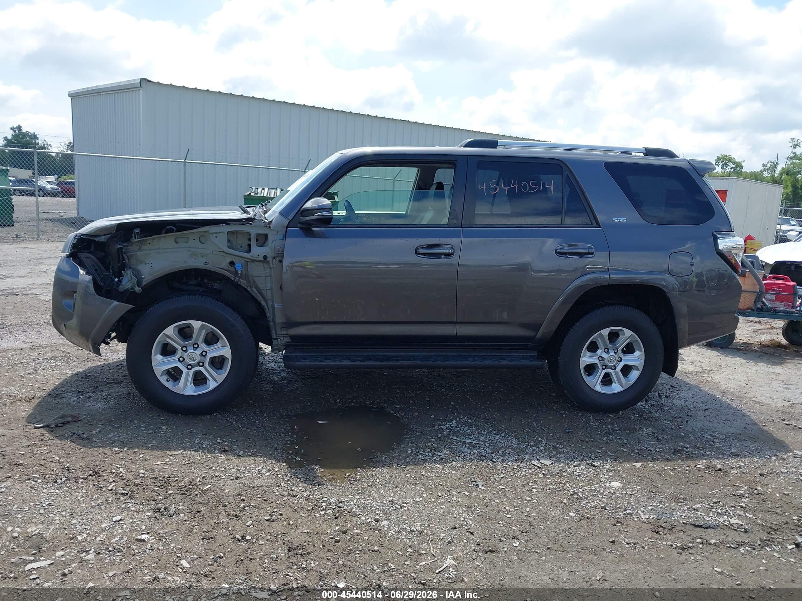 2020 TOYOTA 4RUNNER SR5 PREMIUM