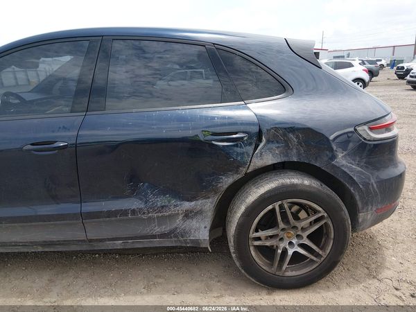 2019 PORSCHE MACAN