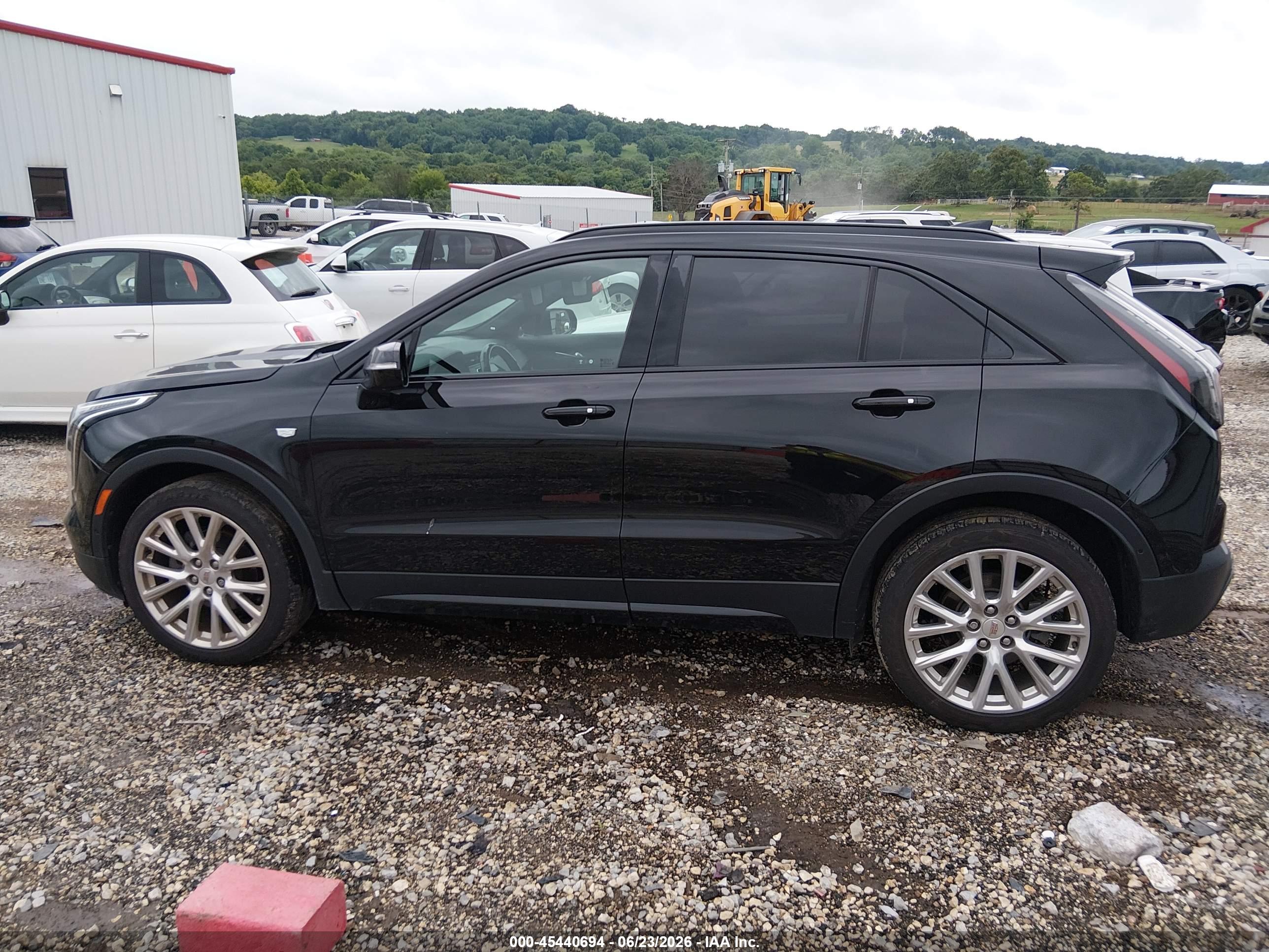 2019 CADILLAC XT4 AWD SPORT