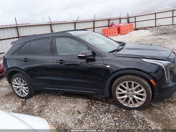 2019 CADILLAC XT4 AWD SPORT