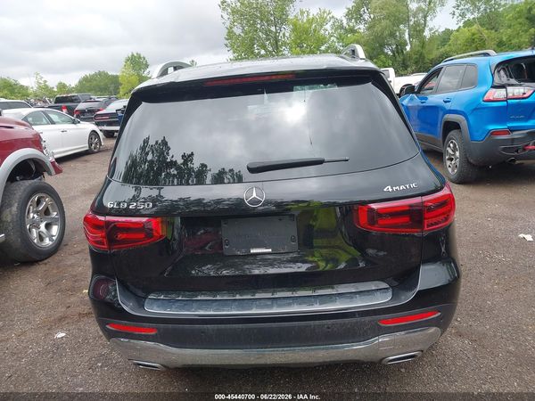 2024 MERCEDES-BENZ GLB 250 4MATIC