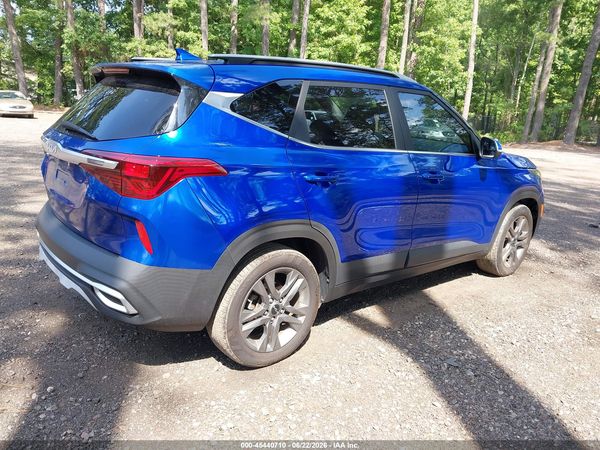 2022 KIA SELTOS S