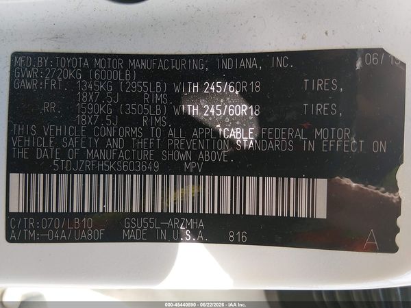 2019 TOYOTA HIGHLANDER XLE