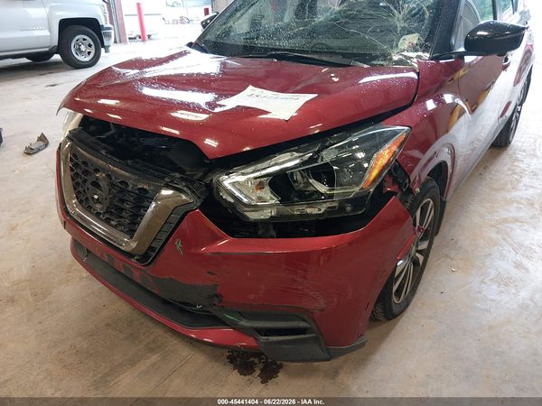 2019 NISSAN KICKS SR — I6