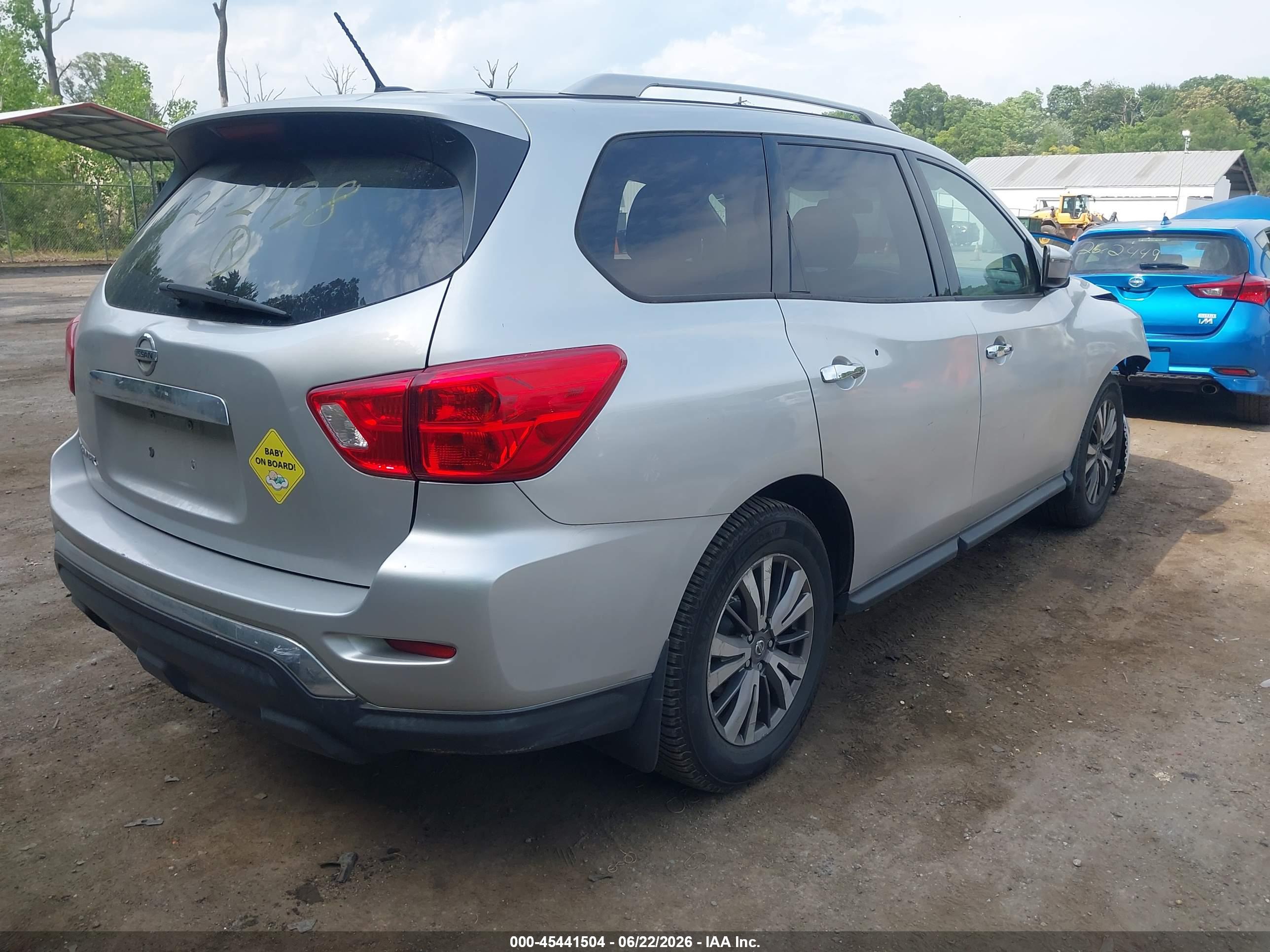 2018 NISSAN PATHFINDER S — I4