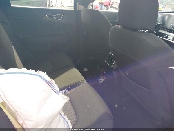 2025 KIA SPORTAGE LX