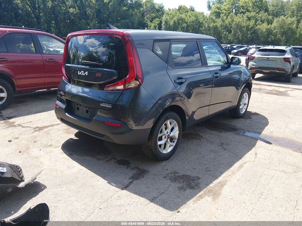 2022 KIA SOUL LX